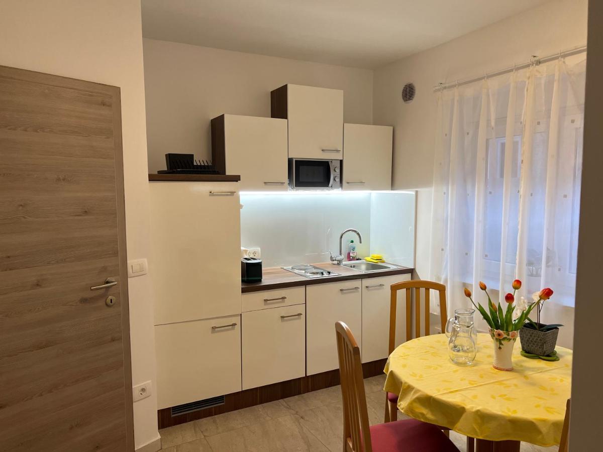 Stara Jezica Apartments With Wifi Ljubljana Kültér fotó